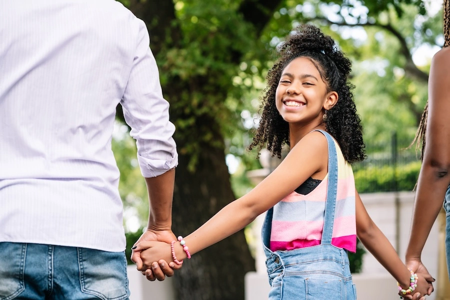 Hoe help je je kind omgaan met de scheiding van zijn ouders?